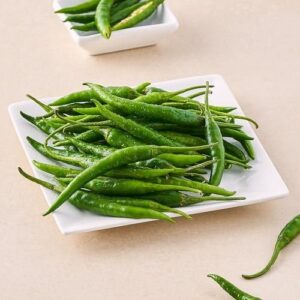pachi mirchi (Green chillies)